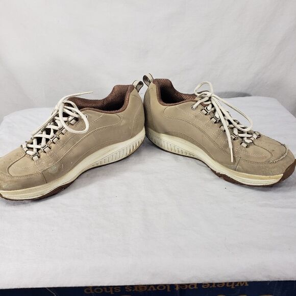 Sketchers Size 10 Shape Ups Tan Beige Walking Toning Shoes Fitness Suede Womens - Picture 4 of 9